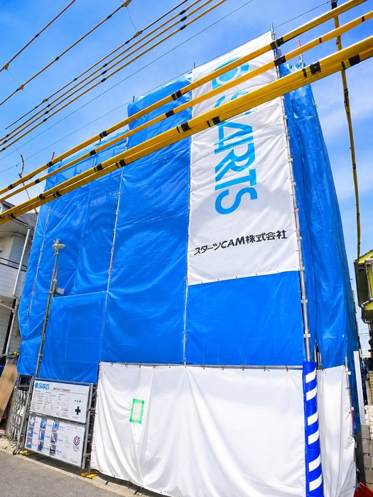 建物外観　建築中