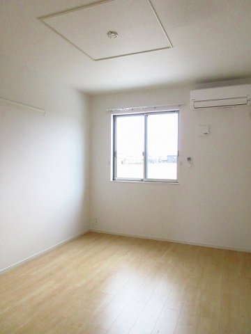 その他部屋・スペース　明るい色調の室内です