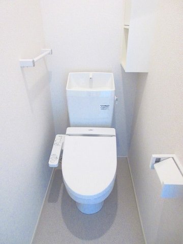 トイレ　シンプルで使いやすいトイレです