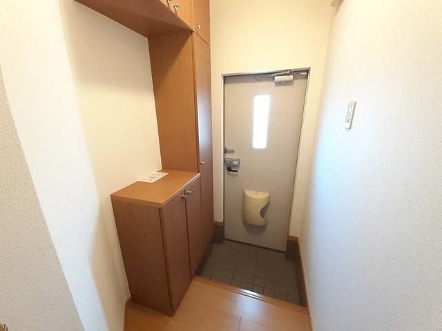 玄関　図面と現状に相違がある場合には現状を優先