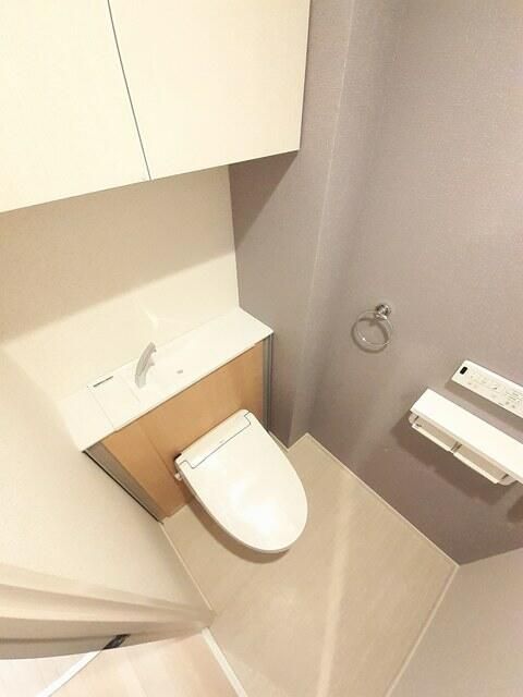 トイレ　ゆったりとした空間のトイレです