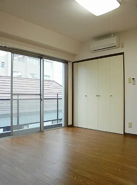 居室・リビング　別部屋の画像を使用しております。