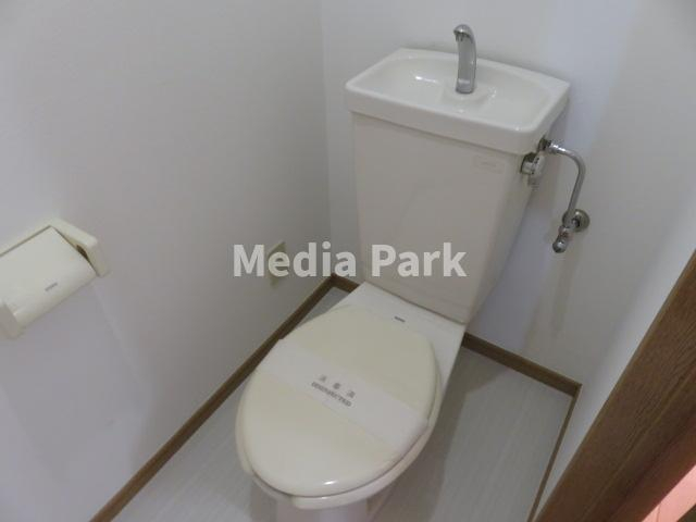 トイレ　同物件別のお部屋の写真です。参考写真です。