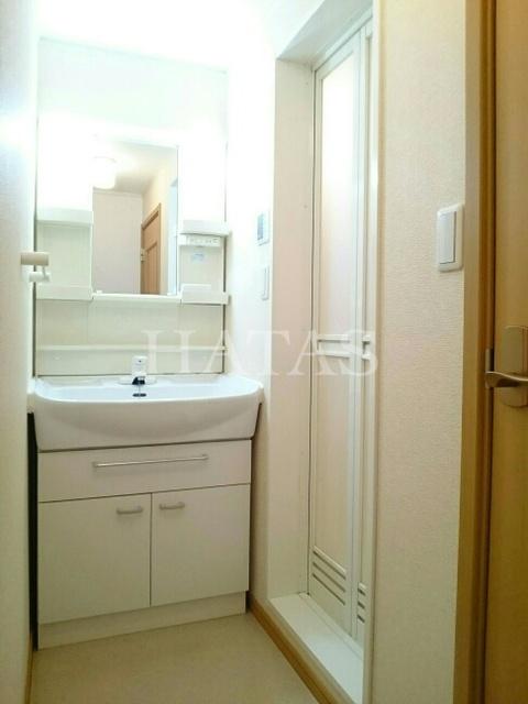 洗面設備　同物件別部屋です。