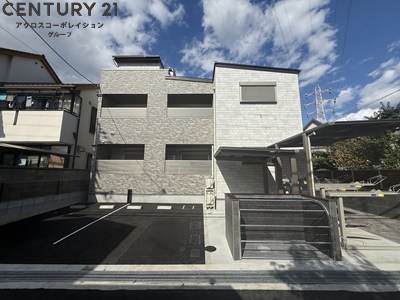 建物外観　オートロック付きで安心！宅配BOX付きで便利！