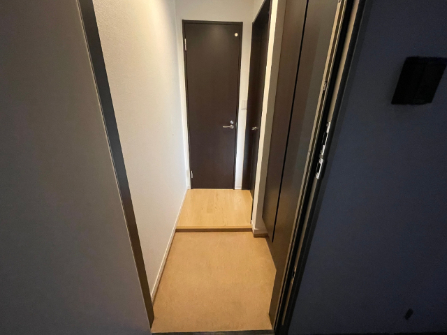 玄関　※室内写真は別室サンプル写真。