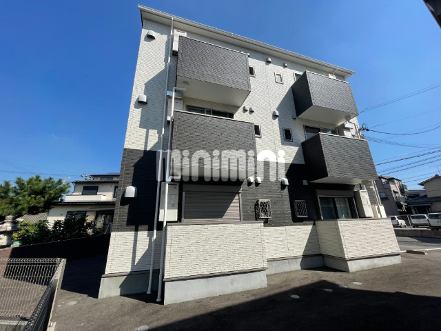 建物外観　全室角部屋の作り！