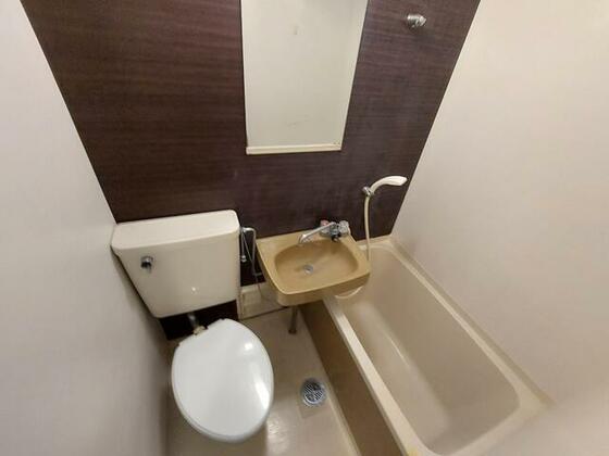 トイレ　※別部屋参考写真