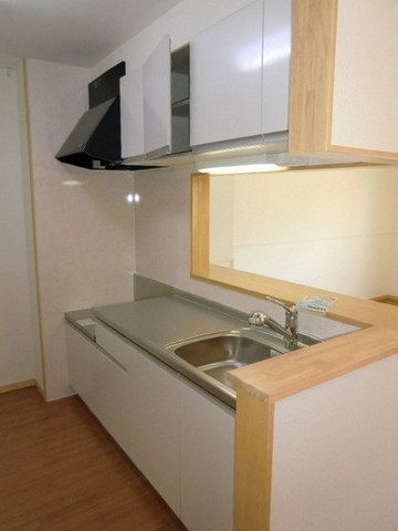 キッチン　人気の対面キッチン　会話が弾みますね