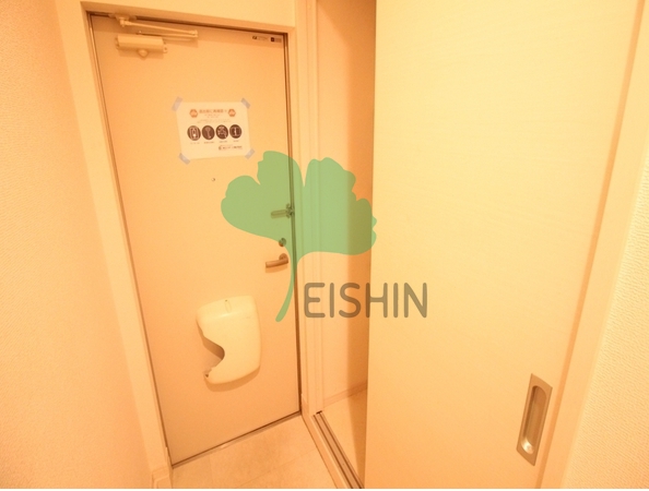 玄関　下駄箱もしっかりついてます！