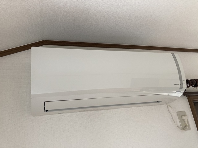 その他設備　洋室５．２畳　エアコン