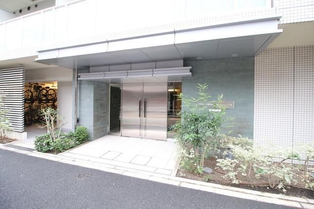 エントランス　☆正面玄関☆