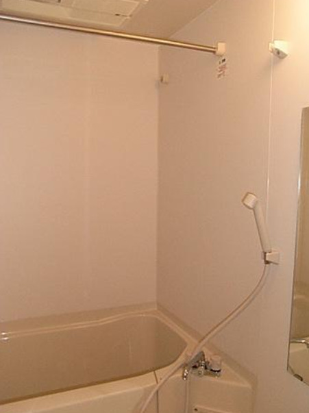 バス・シャワールーム　別部屋の画像を使用しております。