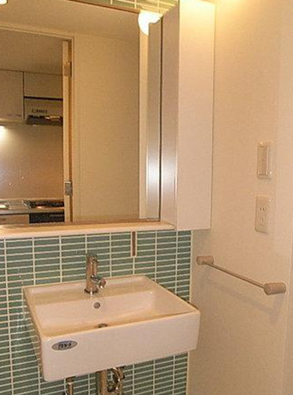 洗面設備　別部屋の画像を使用しております。