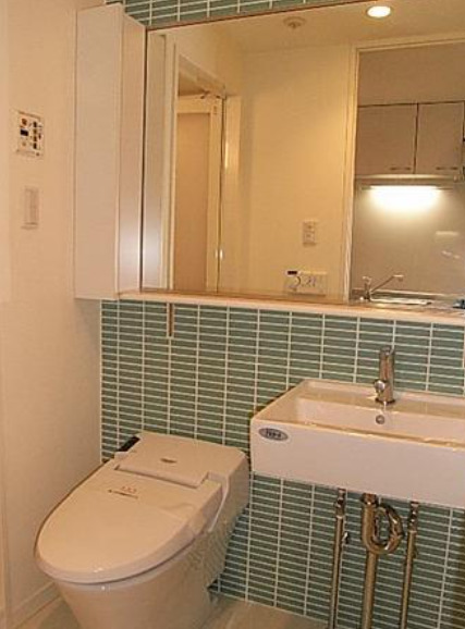 トイレ　別部屋の画像を使用しております。