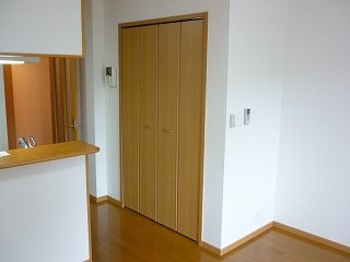 その他部屋・スペース　明るい色調の室内です