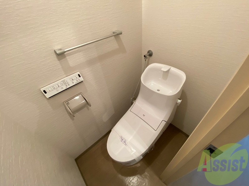 トイレ　こちらはトイレです。清潔感があり、安心して使用できます。