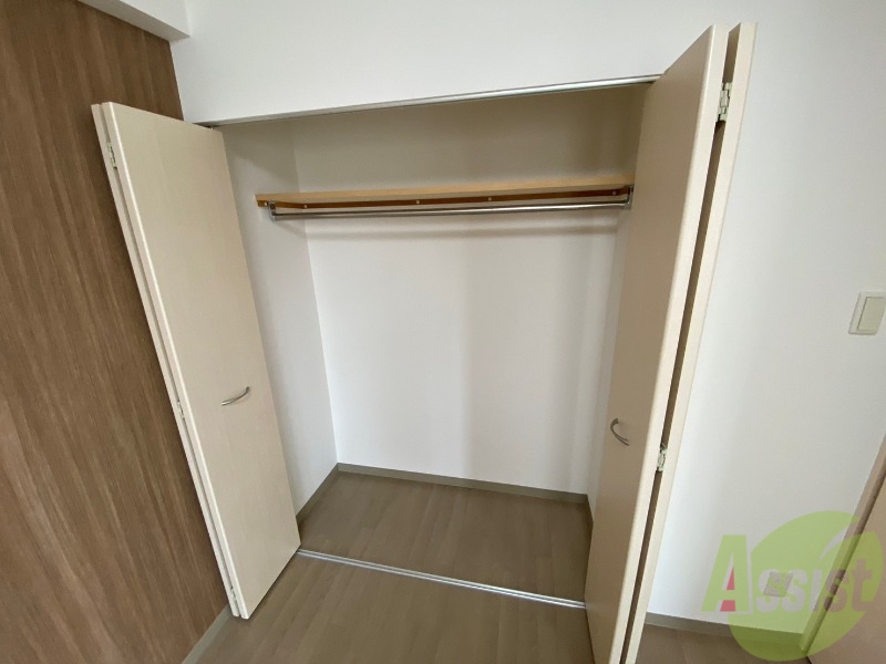 収納　寝室の収納です。部屋がすっきり片付きます。