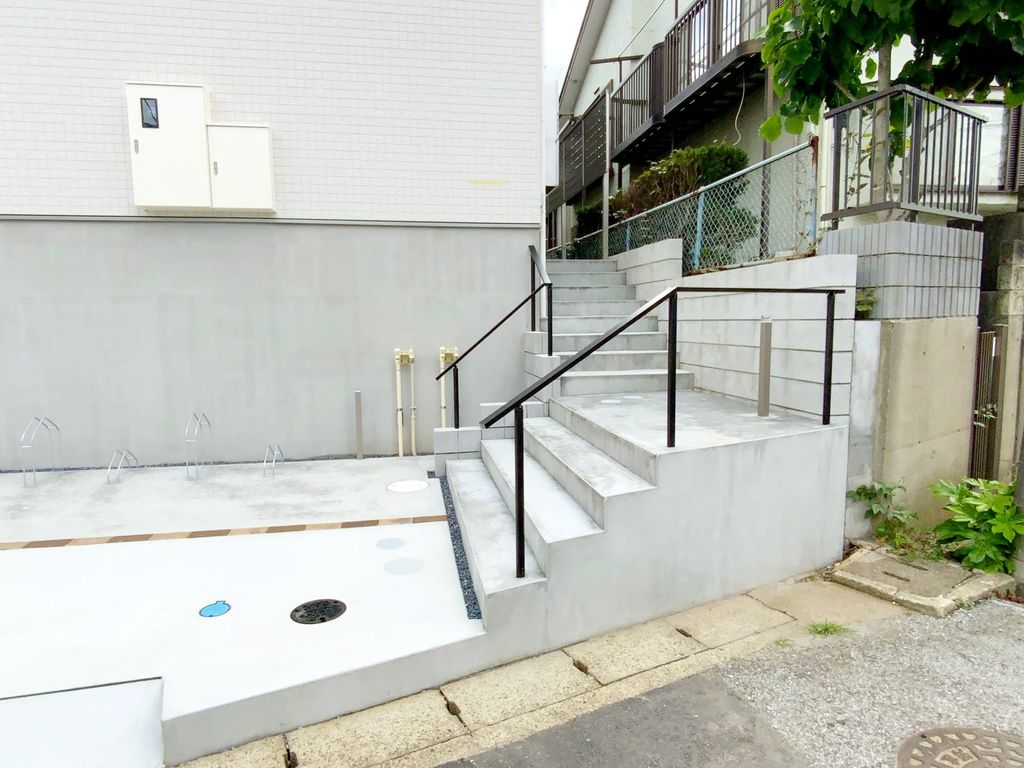エントランス　エントランス