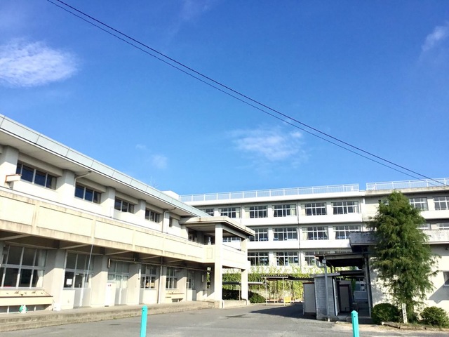 中学校　岡山市立操南中学校（中学校）まで787m
