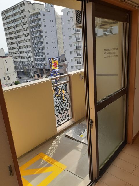 バルコニー