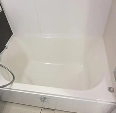 バス・シャワールーム　コンパクトで使いやすいお風呂です