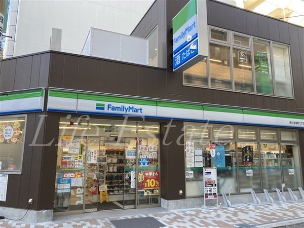 コンビニ　ファミリーマート南久宝寺町二丁目店（コンビニ）まで82m
