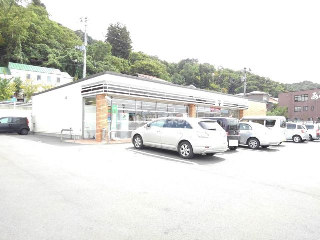 コンビニ　セブンイレブン会津飯盛山店（コンビニ）まで906m