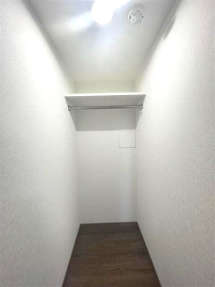 収納　クローゼット?