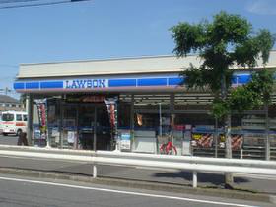 コンビニ　ローソン　片瀬海岸2丁目店（コンビニ）まで400m
