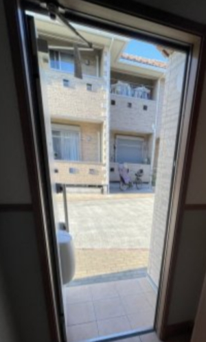 玄関　※別部屋の画像です
