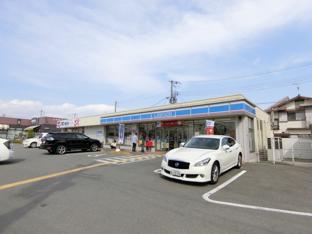 コンビニ　ローソン 豊中上野東一丁目店（コンビニ）まで668m