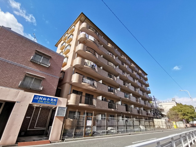 建物外観　駅近♪敷地内駐車場空き有り♪