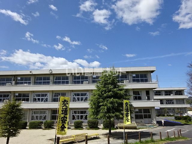 小学校　瑞浪市立土岐小学校（小学校）まで1302m