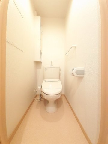 トイレ　落ち着いたトイレです