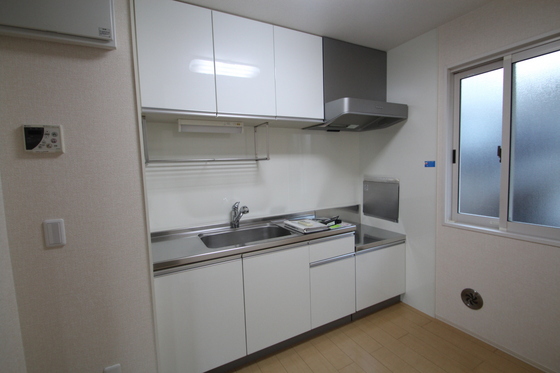 キッチン　※別部屋の写真です