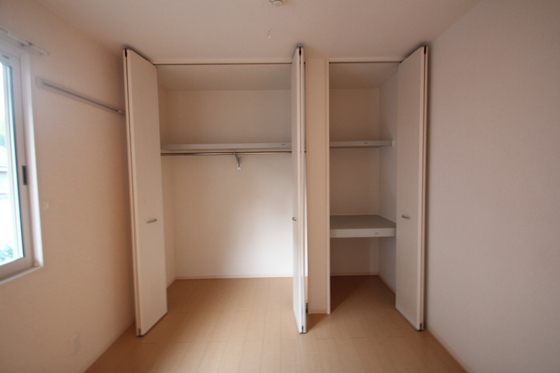 収納　※別部屋の写真です