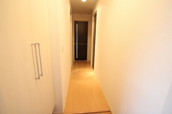 玄関　※別部屋の写真です