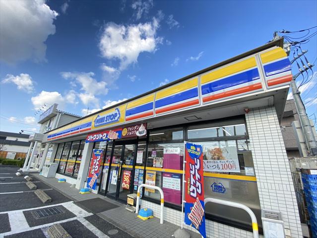 コンビニ　ミニストップ川口長蔵店（コンビニ）まで355m