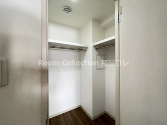 収納　※同物件他部屋写真　色違いの場合有　現状優先
