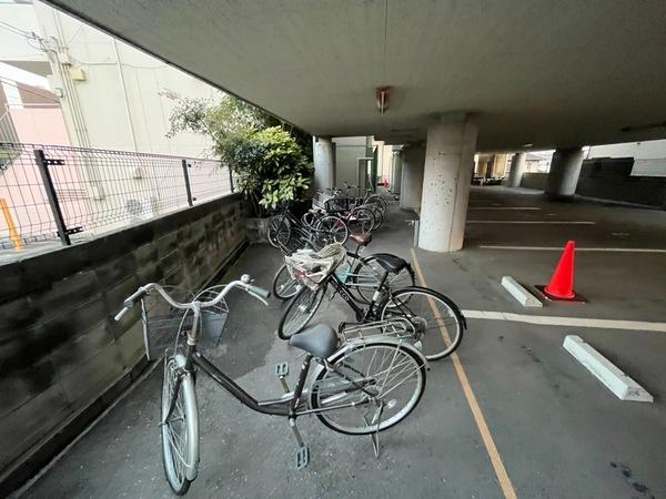 その他共有部分　駐輪場！