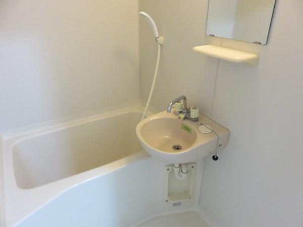 バス・シャワールーム　綺麗な水廻り！
