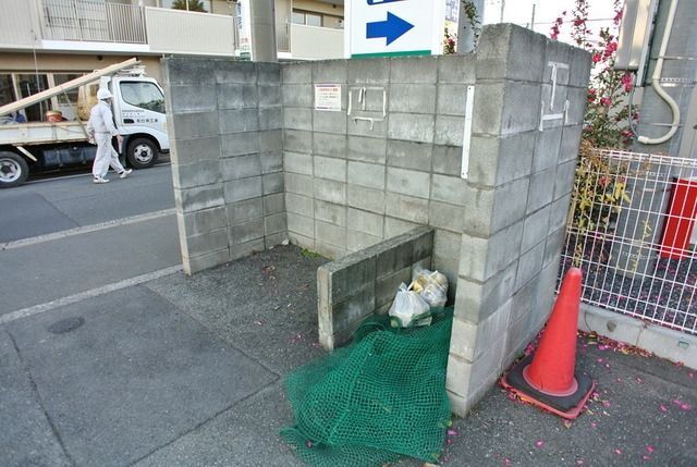 エントランス　☆ゴミ捨て場☆