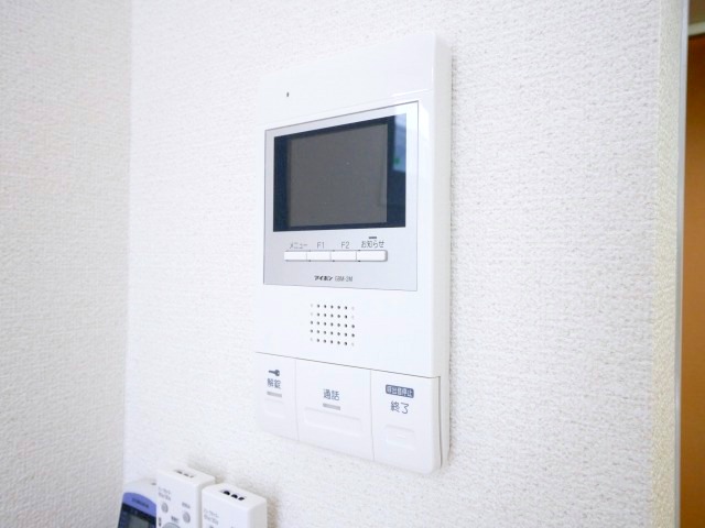 セキュリティ　モニター付きインターホン完備しています♪