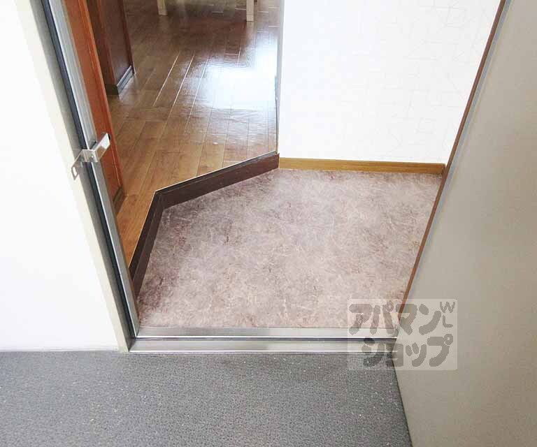 玄関　広めの玄関です。