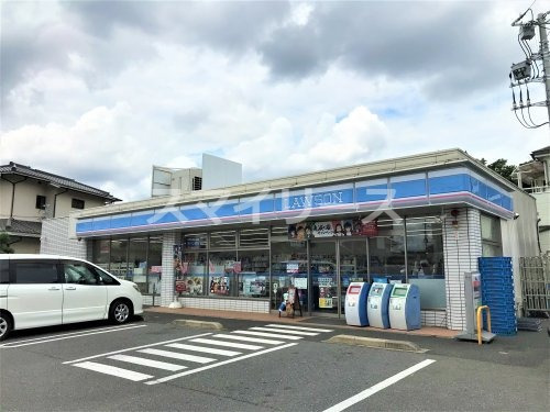 コンビニ　ローソン 流山向小金二丁目店（コンビニ）まで351m