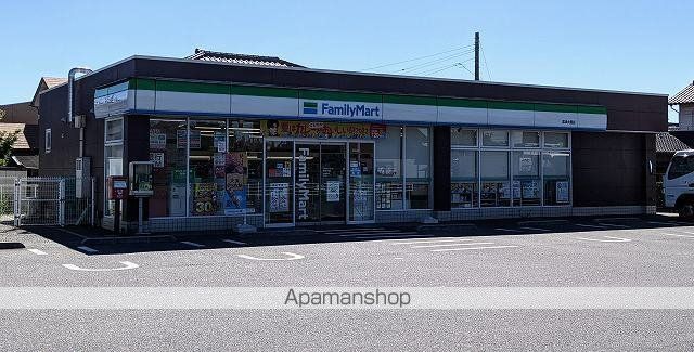 コンビニ　ファミリーマート　富津大堀店（コンビニ）まで1300m
