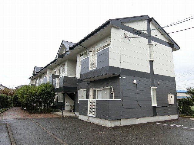 建物外観　落ち着いた雰囲気の外観です