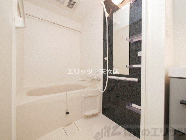 バス・シャワールーム　洗面
