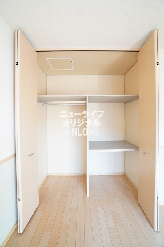 収納　衣類や荷物をすっきり収納できるクローゼット